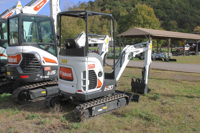 Image of Bobcat E20 equipment image 4