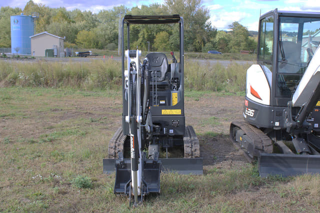 Image of Bobcat E20 equipment image 1