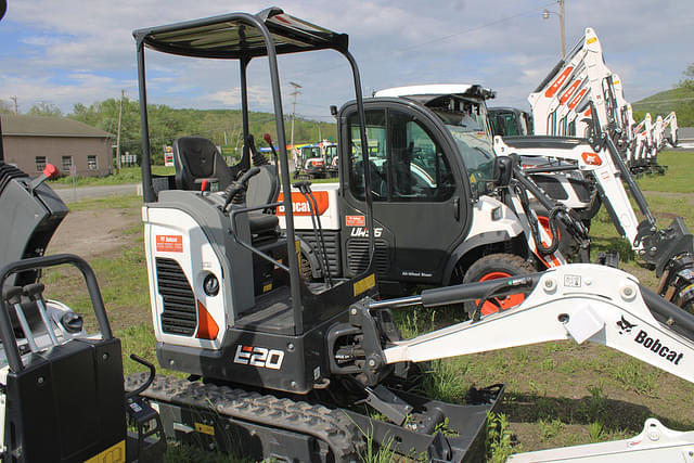 Image of Bobcat E20 equipment image 3