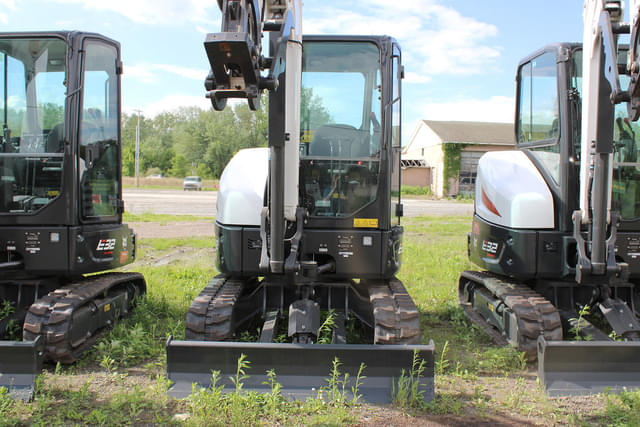 Image of Bobcat E32 equipment image 1