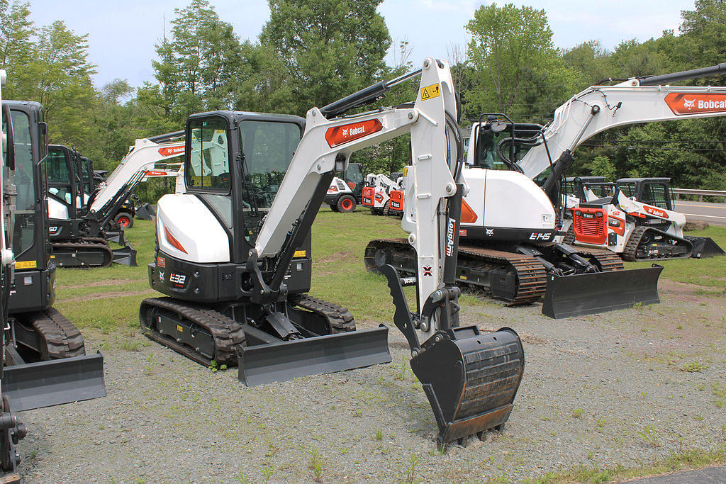 Image of Bobcat E32 Primary image