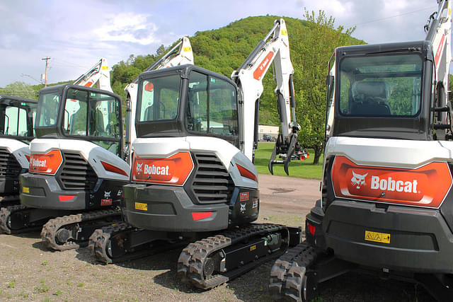 Image of Bobcat E35 equipment image 1