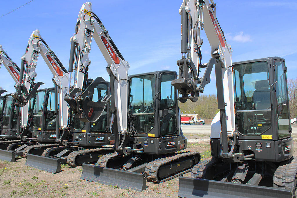 Image of Bobcat E35 Primary image