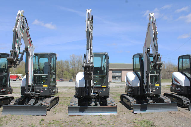Image of Bobcat E35 equipment image 1