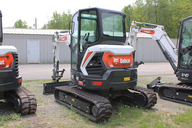 Image of Bobcat E40 equipment image 2