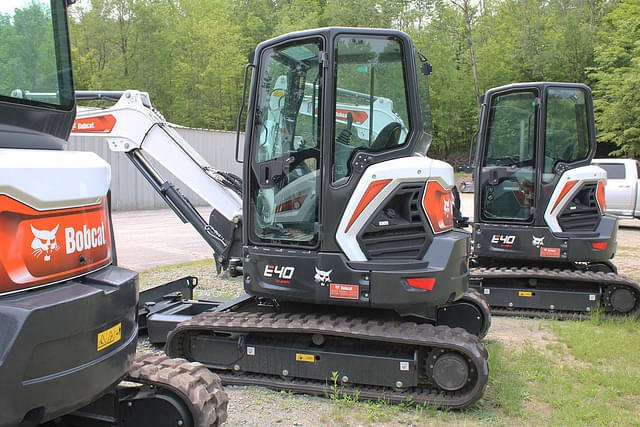 Image of Bobcat E40 equipment image 1