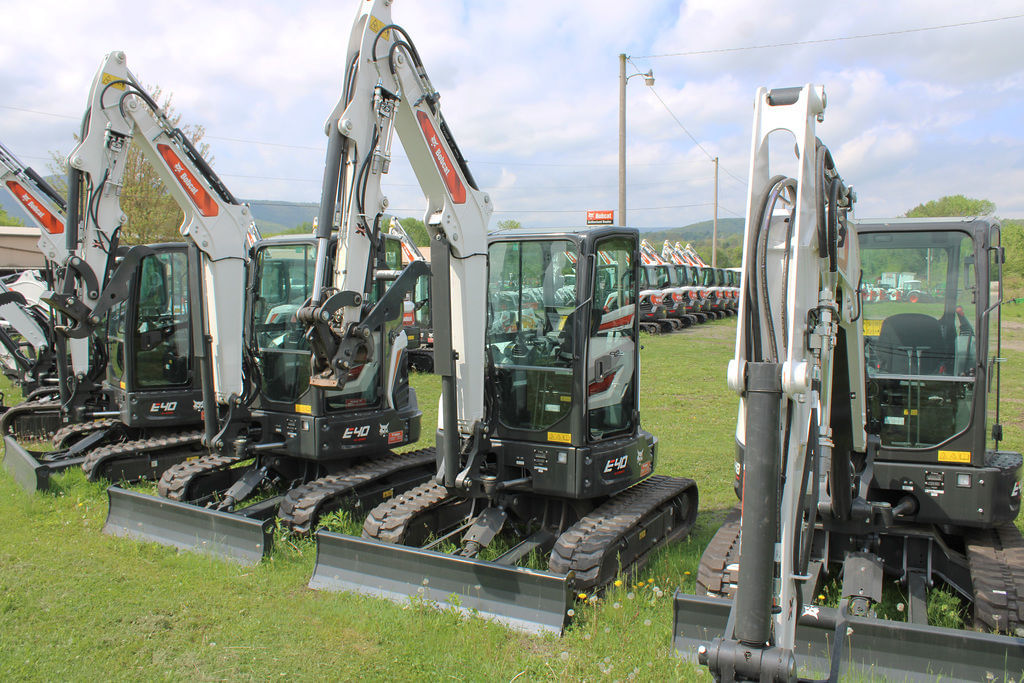 2025 Bobcat E40 Equipment Image0