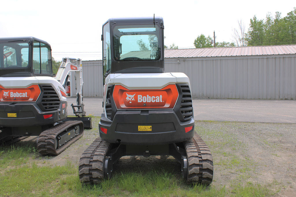 2025 Bobcat E40 Equipment Image0