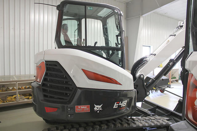 Image of Bobcat E48 equipment image 3
