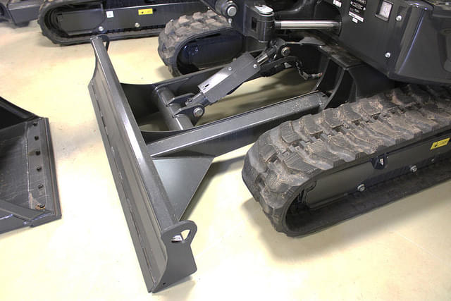 Image of Bobcat E48 equipment image 4
