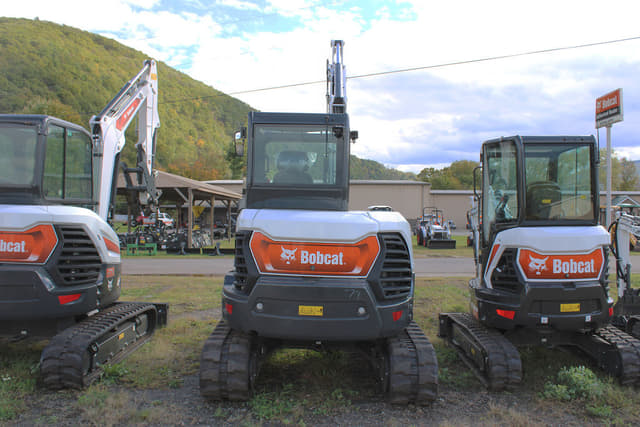 Image of Bobcat E60 equipment image 4
