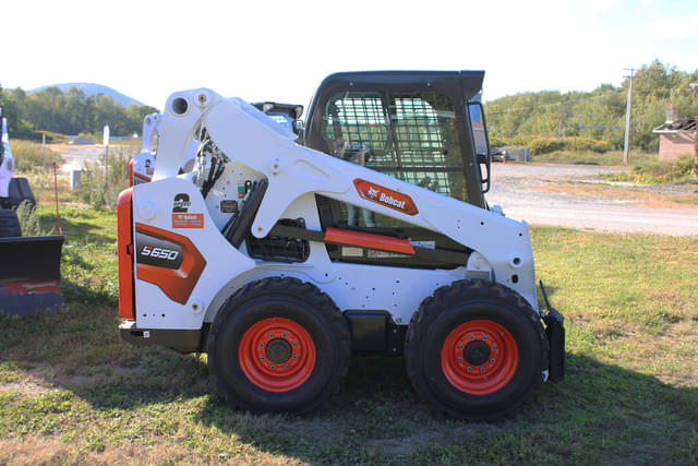 Image of Bobcat S650 equipment image 2