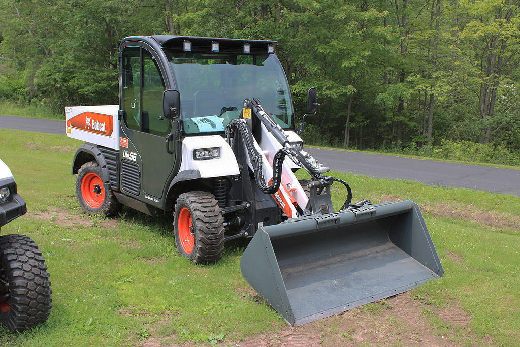 Image of Bobcat UW56 Primary image