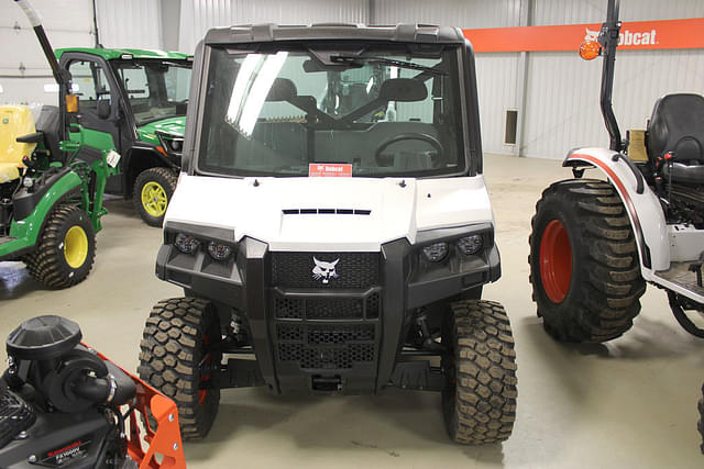 Image of Bobcat UV34 equipment image 2