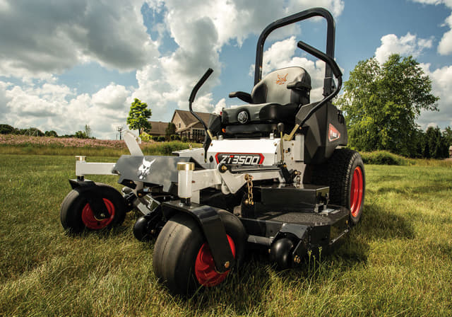 Image of Bobcat ZT3500 equipment image 4
