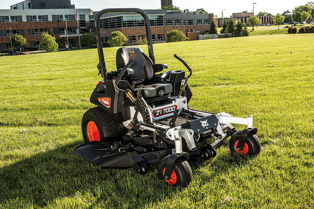 Image of Bobcat ZT7000 Image 1
