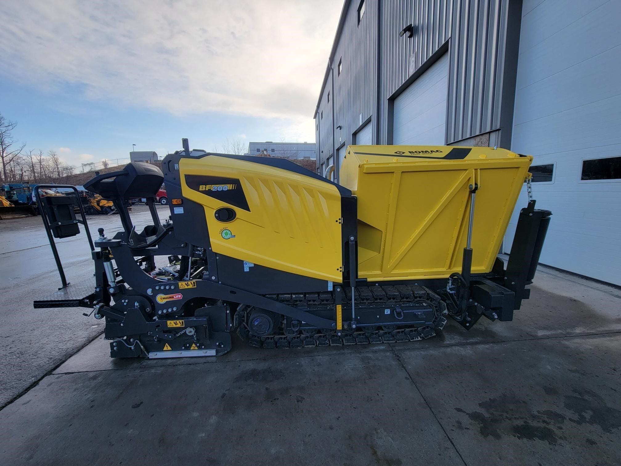 2025 Bomag BF200C-2 Equipment Image0