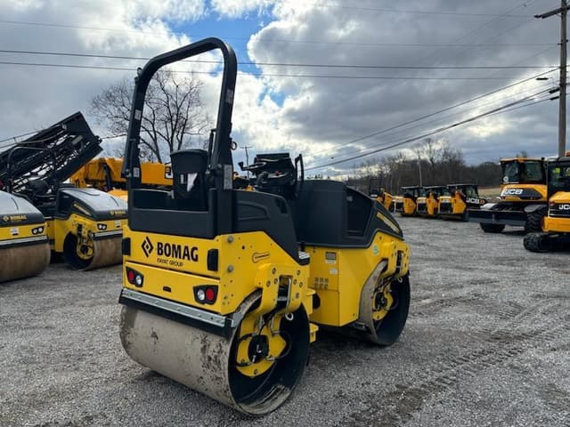Image of Bomag BW138AD-5 equipment image 1