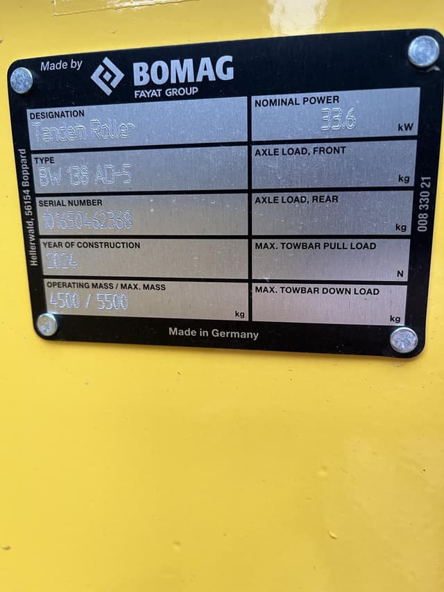 Image of Bomag BW138AD-5 equipment image 4