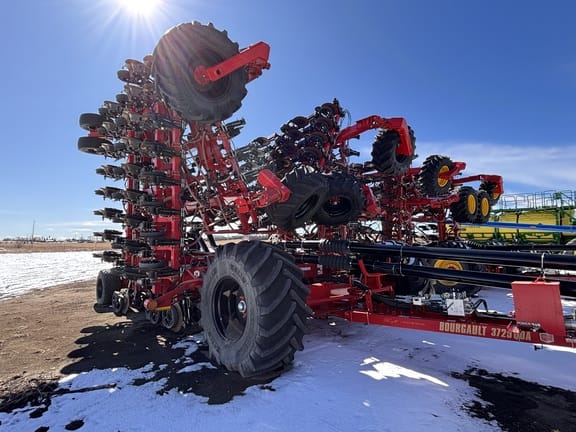 2025 Bourgault 3725 Equipment Image0