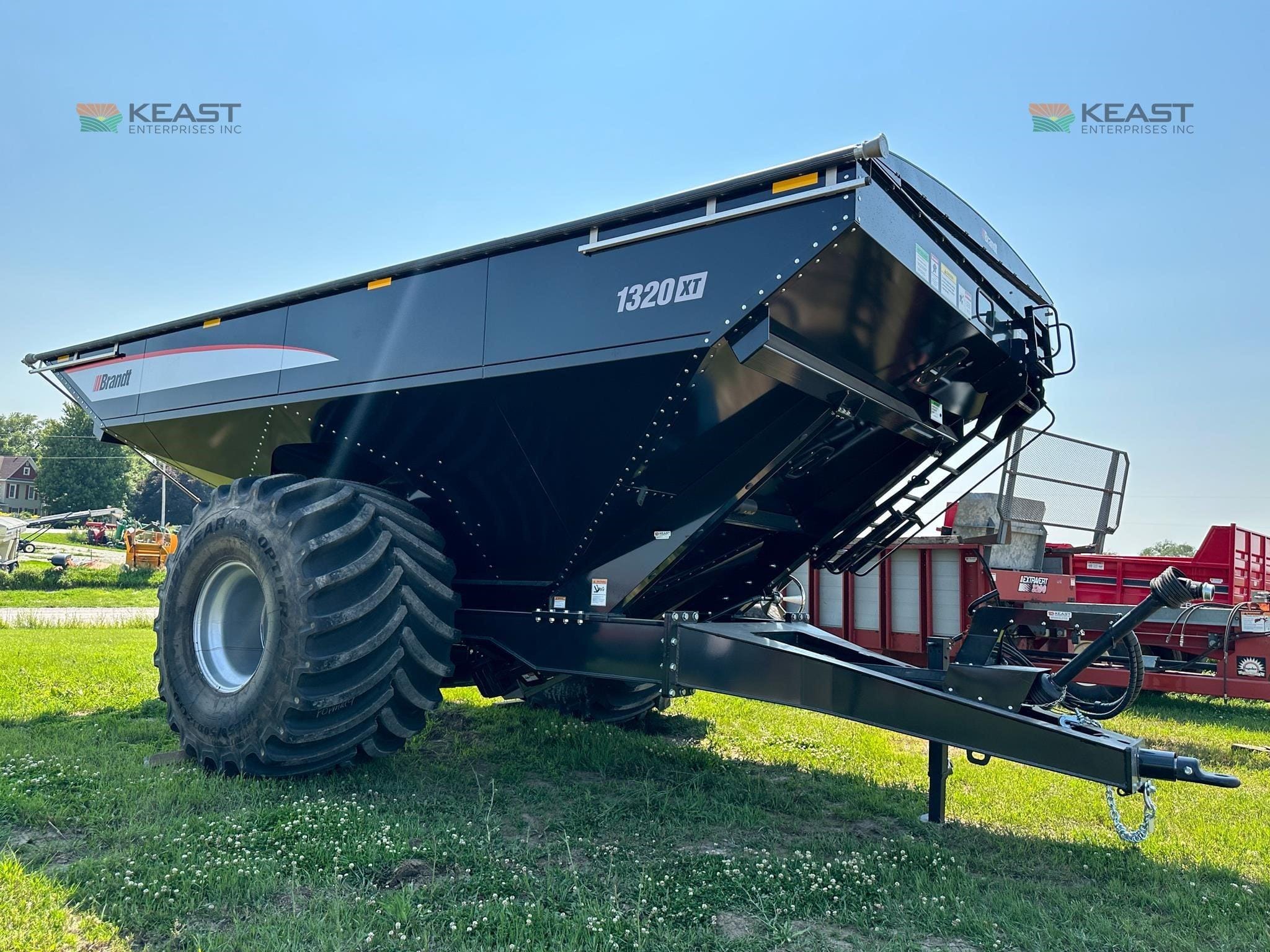 2025 Brandt 1320XT Equipment Image0