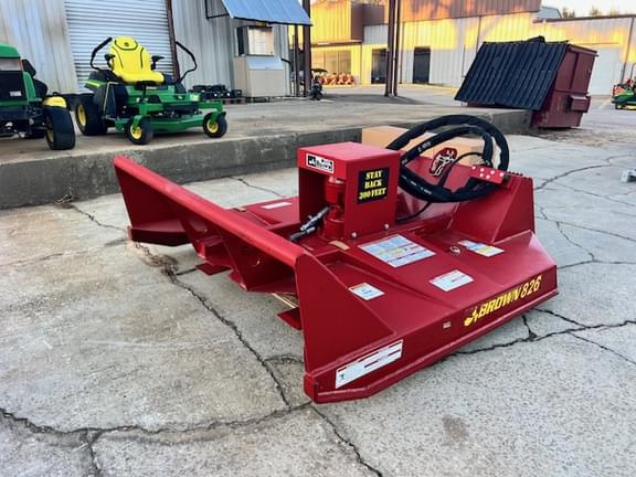 Image of Brown 826 equipment image 2