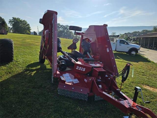 Image of Bush Hog 2215 equipment image 3