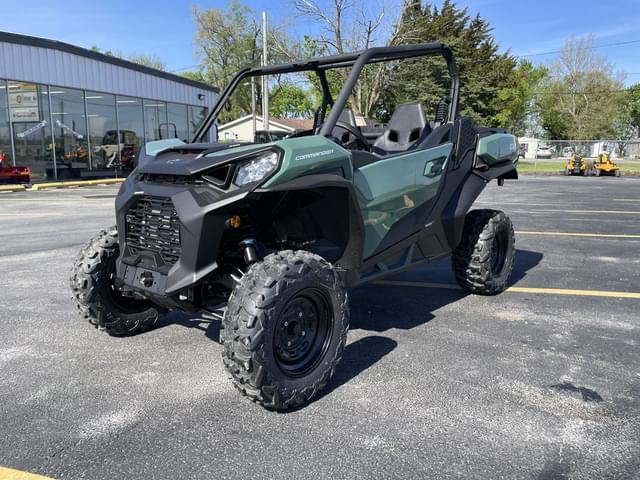 Image of Can-Am Commander 700 equipment image 1