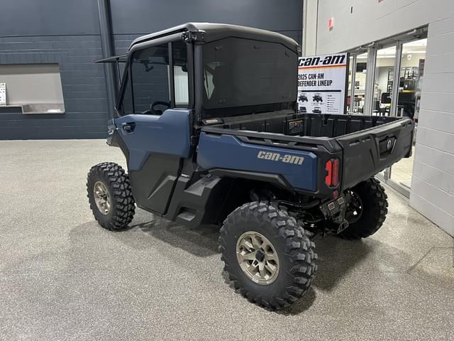 Image of Can-Am Defender Limited HD10 equipment image 4