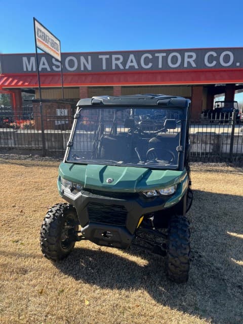 Image of Can-Am Defender Max HD7 equipment image 2