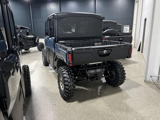 Image of Can-Am Defender MAX Limited HD10 equipment image 3