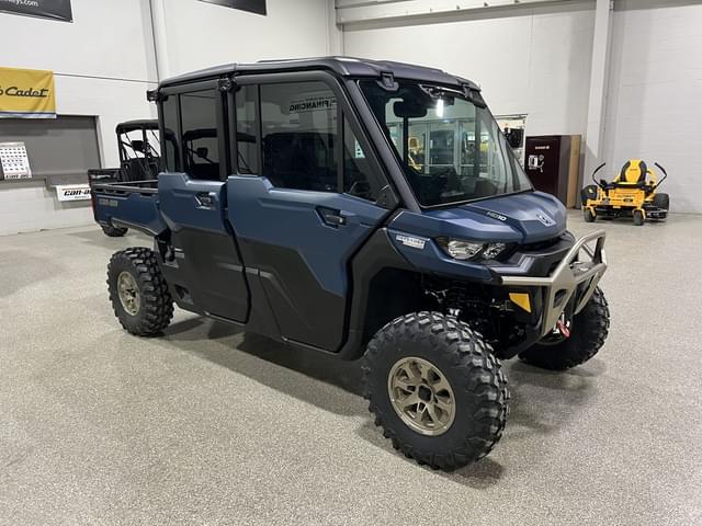 Image of Can-Am Defender MAX Limited HD10 equipment image 2