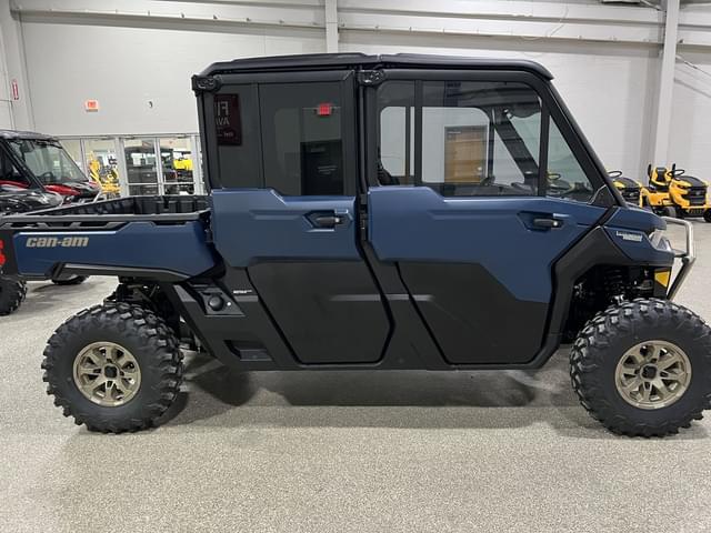 Image of Can-Am Defender MAX Limited HD10 equipment image 3