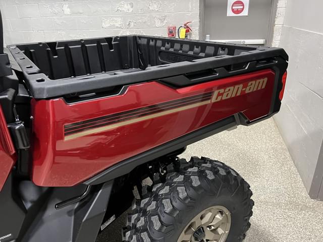 Image of Can-Am Defender MAX Limited HD10 equipment image 3