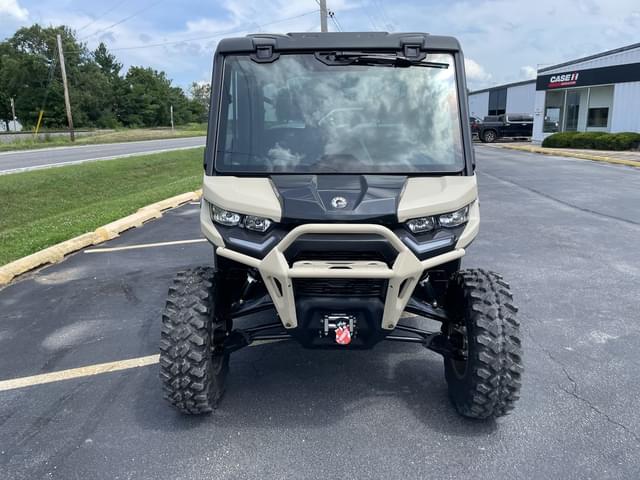 Image of Can-Am Defender MAX Limited HD10 equipment image 1
