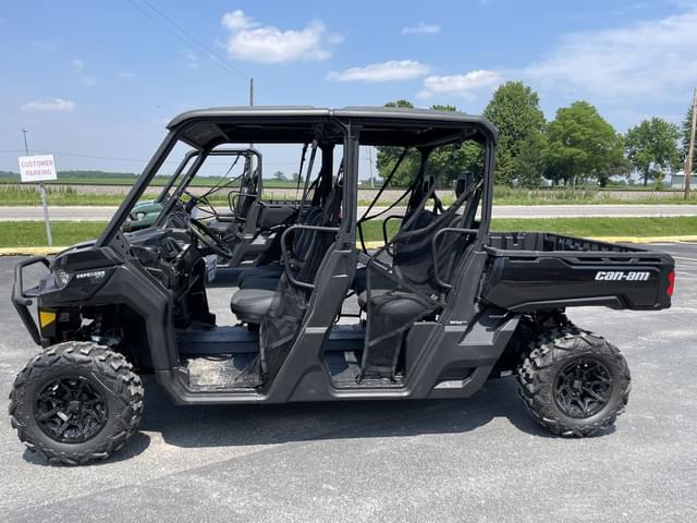 Image of Can-Am Defender Max XT HD9 equipment image 2