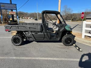 2025 Can-Am Defender PRO DPS HD10 Image