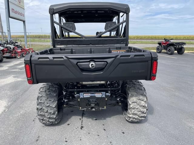 Image of Can-Am Defender Max XT HD9 equipment image 2