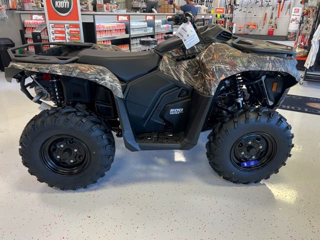 Image of Can-Am Outlander 500 equipment image 1