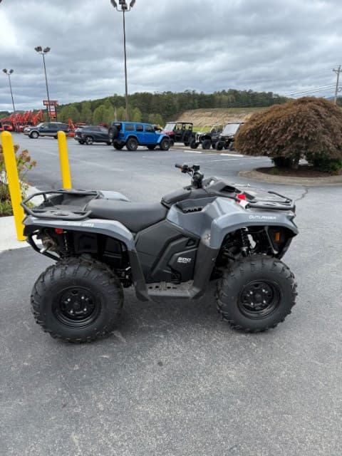 Image of Can-Am Outlander DPS 500 equipment image 1