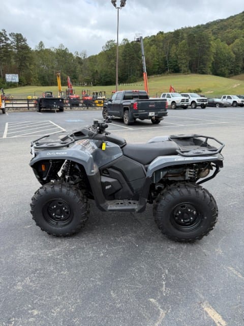 2025 Can-Am Outlander DPS 500 Equipment Image0