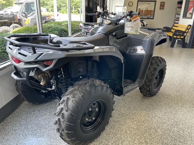 Image of Can-Am Outlander DPS 500 equipment image 2