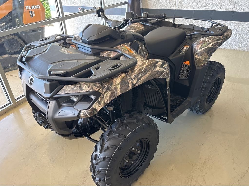 2025 Can-Am Outlander DPS 500 Equipment Image0