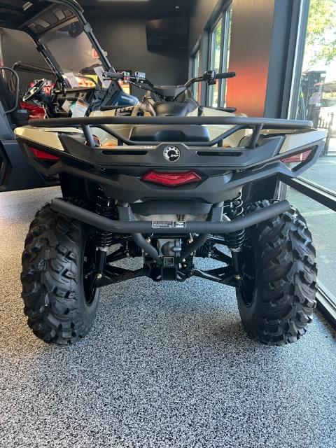 Image of Can-Am Outlander Pro HD5 equipment image 4