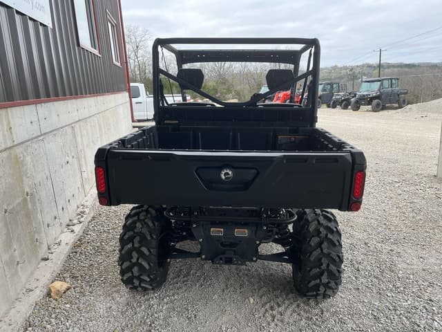 Image of Can-Am Defender DPS HD10 equipment image 4