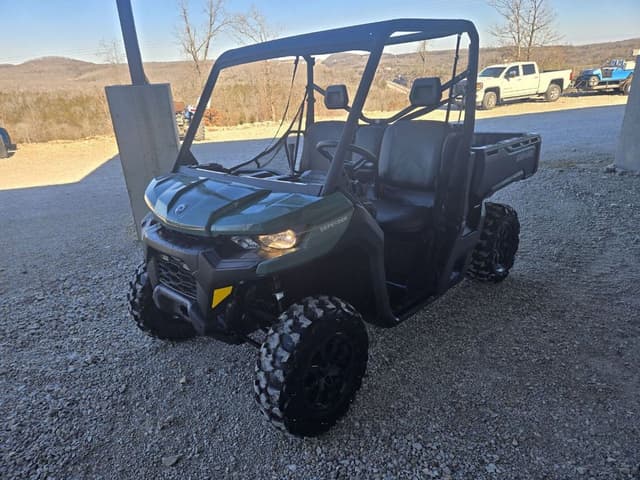 Image of Can-Am Defender HD7 equipment image 4
