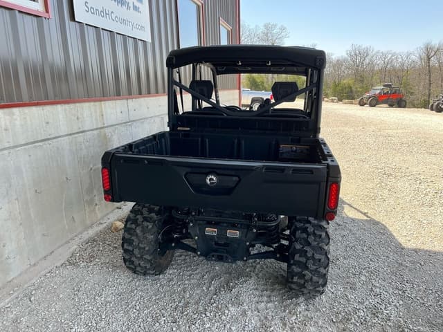 Image of Can-Am Defender Max DPS HD9 equipment image 4