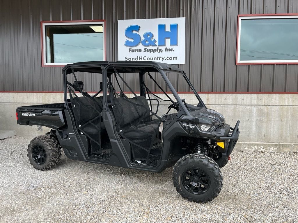 2025 Can-Am Defender MAX XT HD10 Equipment Image0