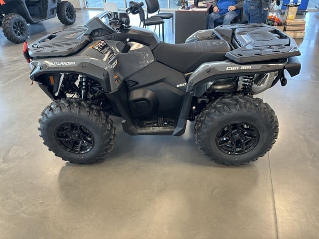 Image of Can-Am Outlander 850 DPS equipment image 4