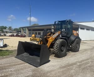 2025 Case 421G Image